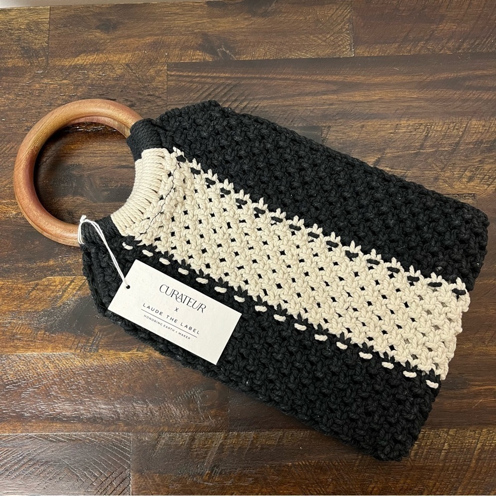 Laude the Label. Black and Ivory 100% Cotton Macrame Bag. Wine Carry. NWT #379 - Picture 6 of 6